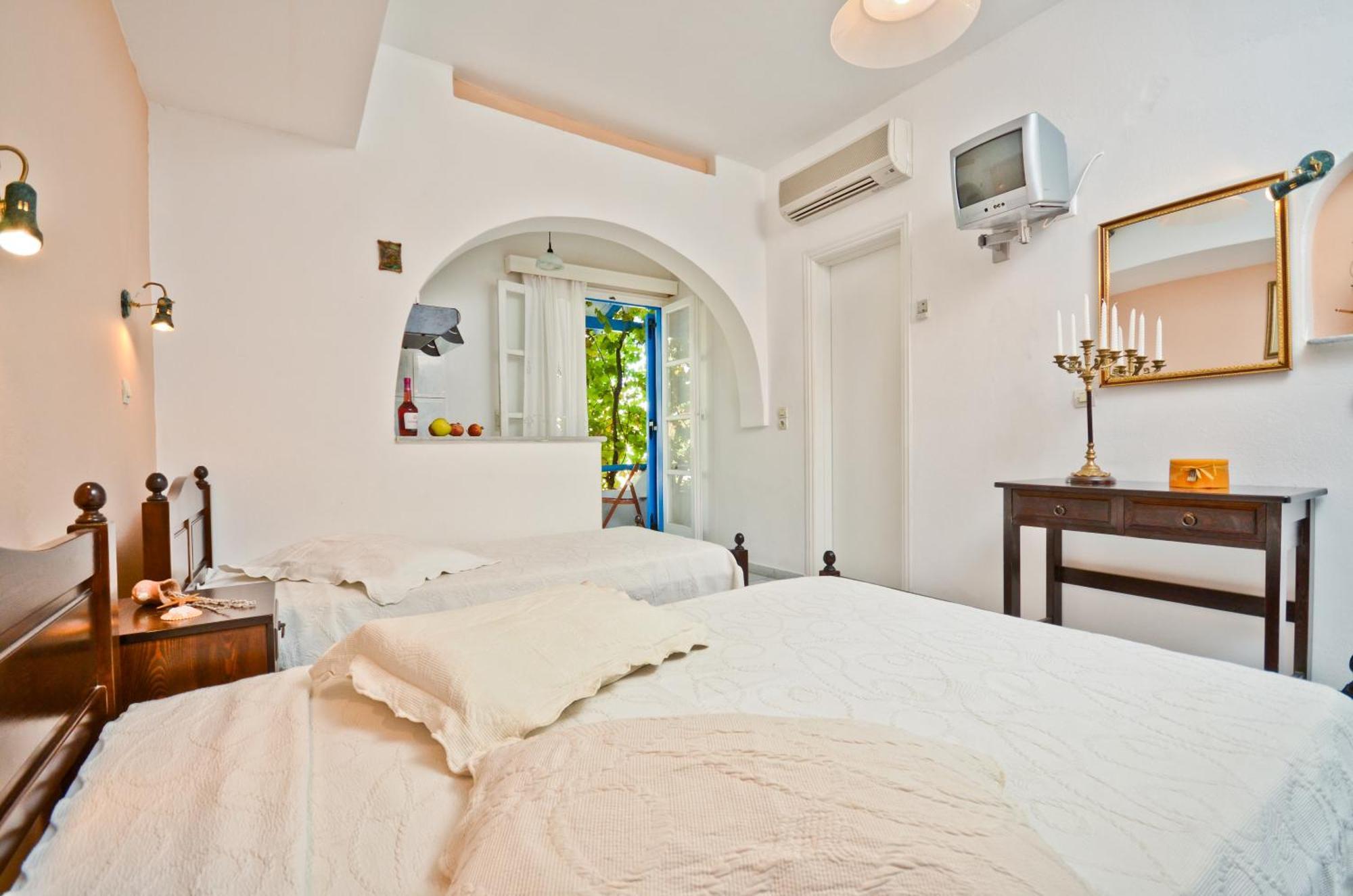 Sea View Apartments & Studios Agia Anna  Rum bild